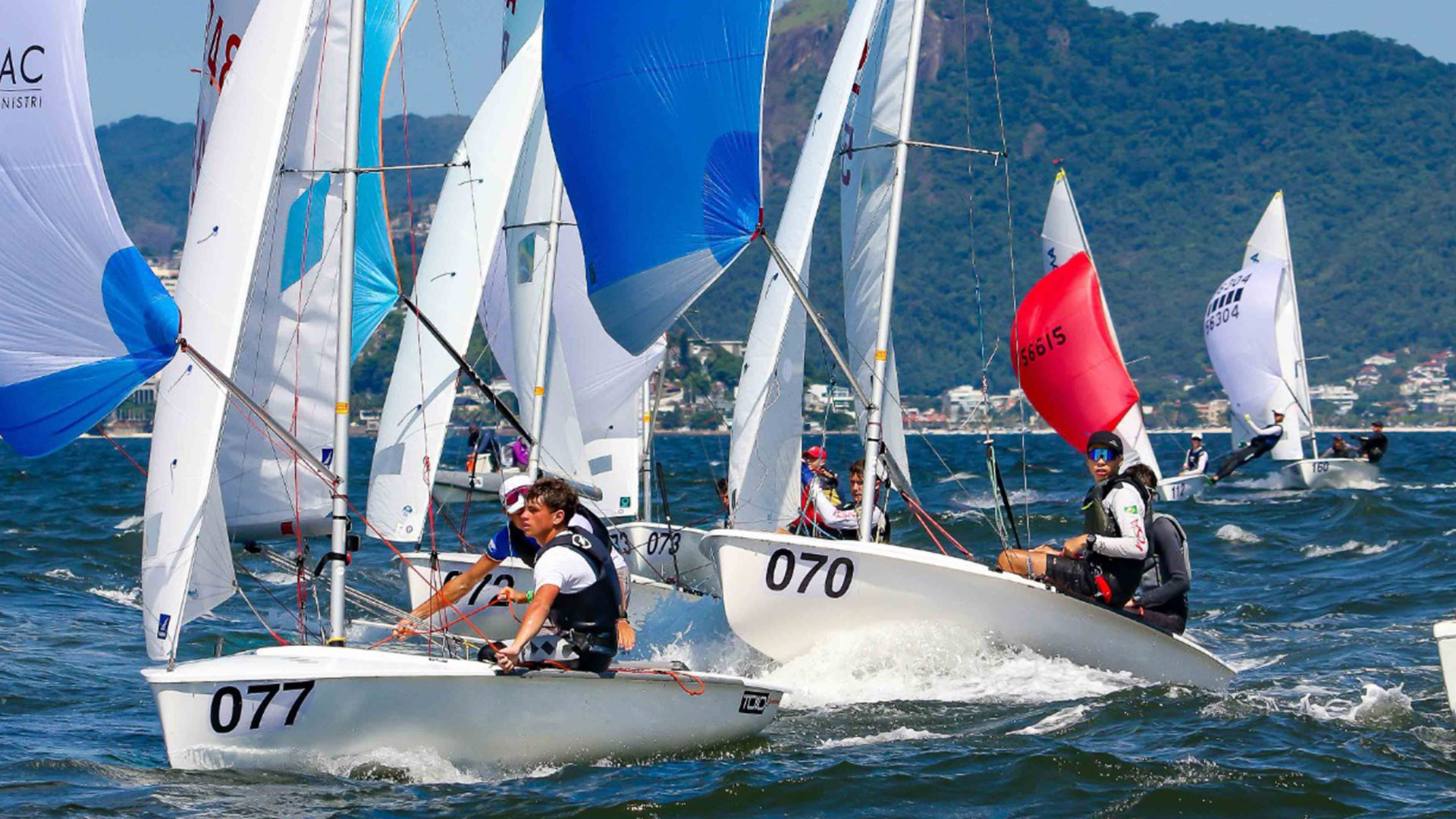 Alessio Cindolo foto panoramica con barca a vela.